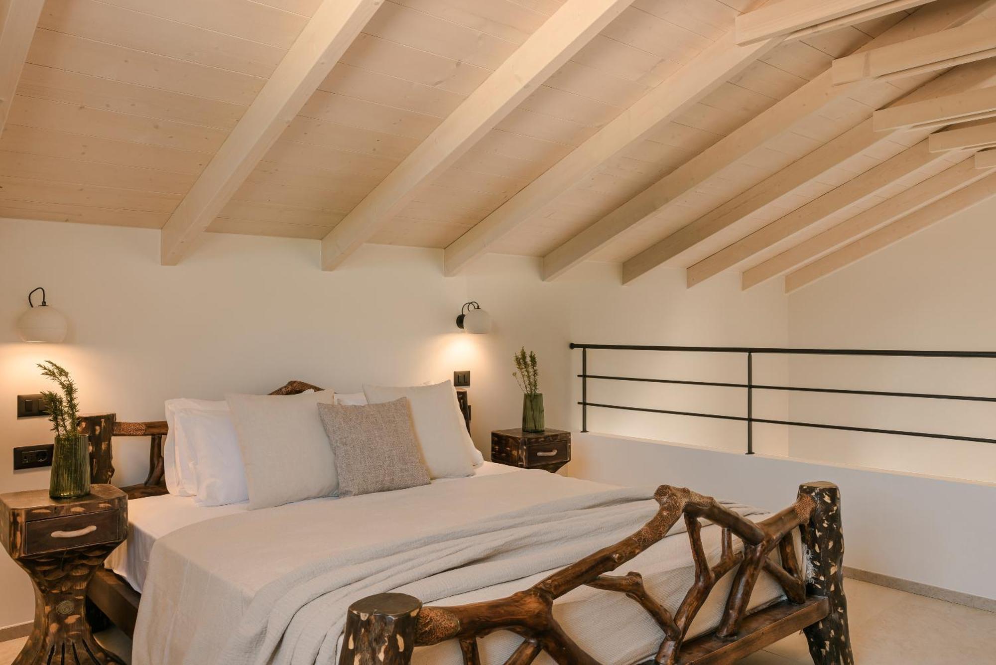 Hilaritas Luxury Suites Sea View, Private Pool & Jacuzzi Paradise Ratzaklíon Exteriör bild